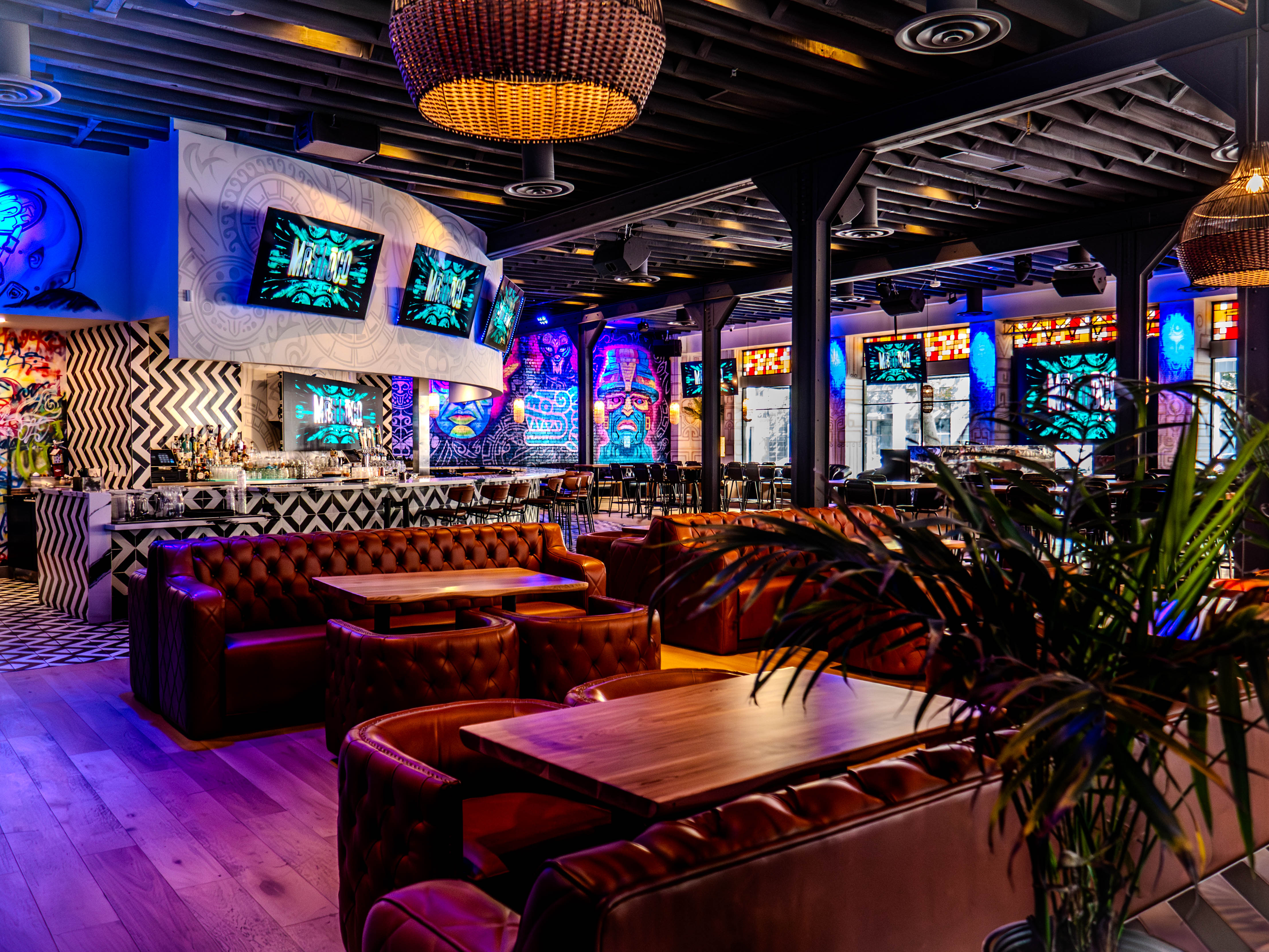 Mas Loco Cantina